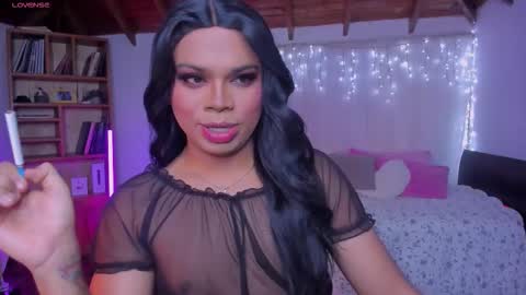 Snapshot of romirousexx chatting on 01-17-26, 10:53 Romi Rouse online show from 01-17-26, 10:53