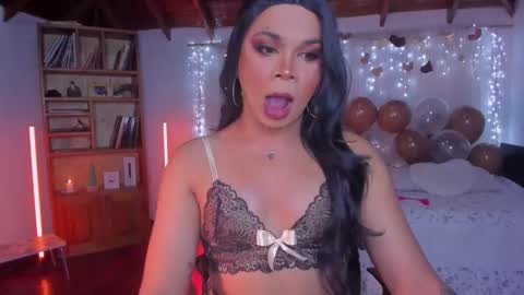 Snapshot of romirousexx chatting on 02-15-26, 03:03 Romi Rouse online show from 02-15-26, 03:03