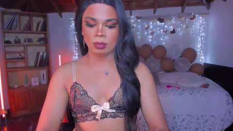 Snapshot of romirousexx chatting on 02-18-26, 02:07 Romi Rouse online show from 02-18-26, 02:07