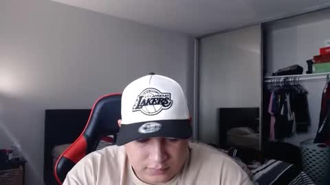 rompecorazones856235 online show from 10-28-25, 04:53