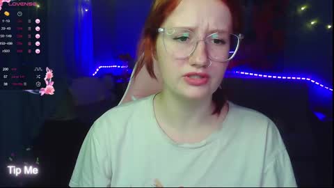 Snapshot of roniya_v chatting on 12-02-24, 03:03 Spicy lady Kristy online show from 12-02-24, 03:03