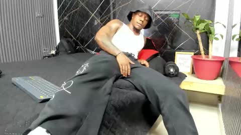 Ronnie 777 online show from 03-01-25, 11:26