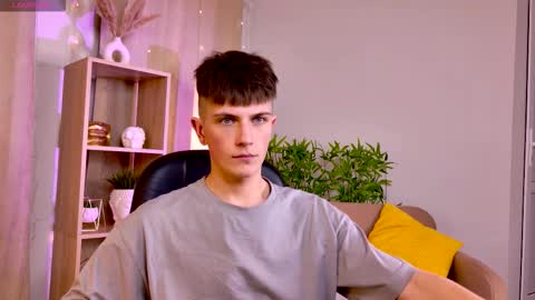 Snapshot of rony_winston chatting on 02-07-26, 07:17 Rony online show from 02-07-26, 07:17