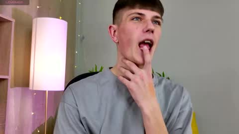 Snapshot of rony_winston chatting on 02-13-26, 07:21 Rony online show from 02-13-26, 07:21