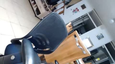 herreraisa offical online show from 03-02-25, 08:38