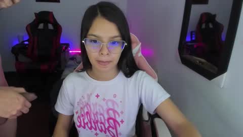 Snapshot of room_kitty chatting on 12-15-25, 07:07 MIA AND PAUL online show from 12-15-25, 07:07