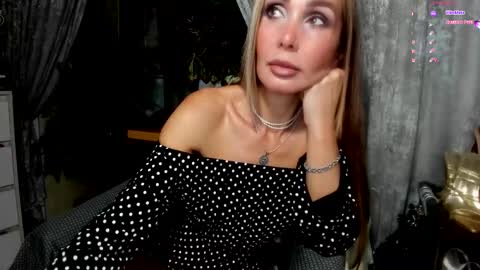 Aurora online show from 10-18-25, 09:59