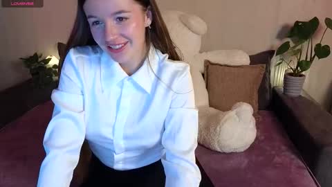 roraline_lov online show from 11-08-25, 05:12