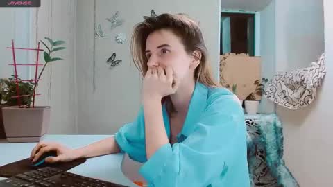 rosa843850 online show from 01-28-25, 05:14