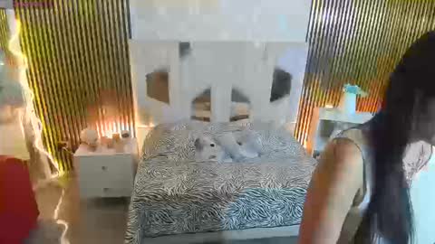 Snapshot of rosalind_tay chatting on 09-11-25, 12:49 ROSALIN online show from 09-11-25, 12:49