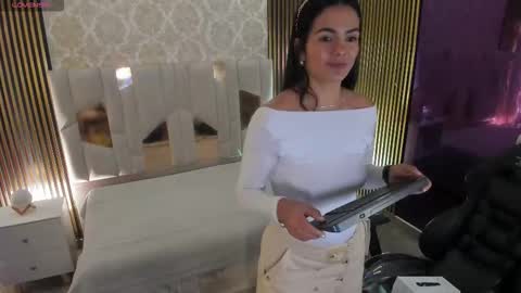 Snapshot of rosalind_tay chatting on 10-04-25, 11:41 ROSALIN online show from 10-04-25, 11:41