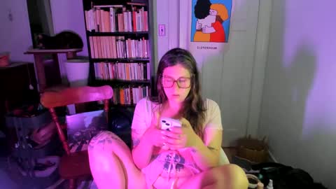 Snapshot of rose257044 chatting on 09-11-25, 09:15 rose257044 online show from 09-11-25, 09:15