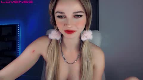 rose__luck online show from 12-22-25, 05:32