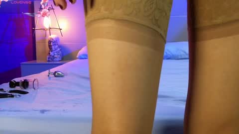  ROSE BAKER  online show from 01-09-25, 03:23