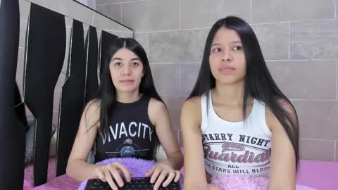 Rose y Miah online show from 02-14-25, 06:34