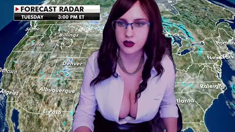 Snapshot of roseblooom chatting on 02-01-25, 02:13 Rosebloom online show from 02-01-25, 02:13