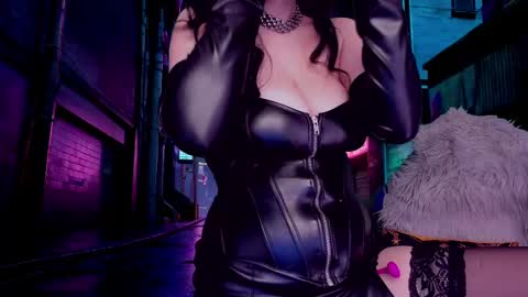 Snapshot of roseblooom chatting on 02-13-25, 03:29 Rosebloom online show from 02-13-25, 03:29