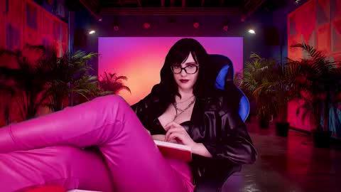 Snapshot of roseblooom chatting on 10-08-25, 03:48 Rosebloom online show from 10-08-25, 03:48