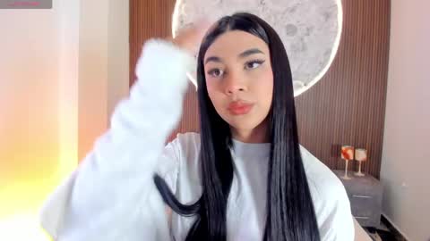 Rose online show from 04-16-26, 01:45