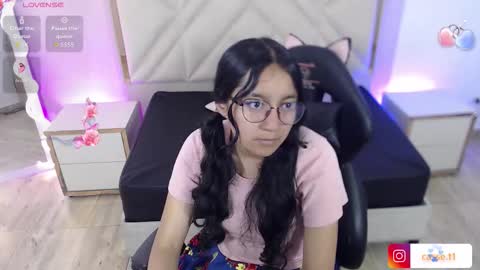 Snapshot of rosee_tay1 chatting on 12-19-25, 11:50 rosee_tay1 online show from 12-19-25, 11:50