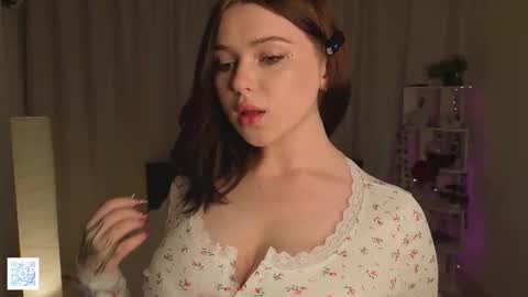 Graise online show from 09-13-25, 04:40
