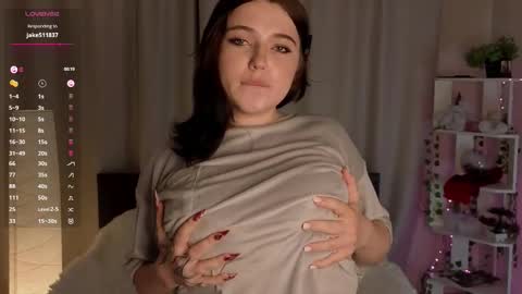 Graise online show from 09-19-25, 04:40