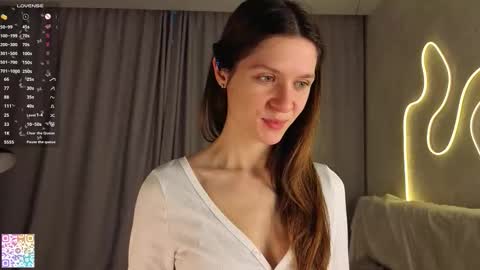 Graise online show from 10-17-25, 04:15