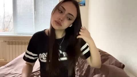 Mimi online show from 11-13-25, 11:31