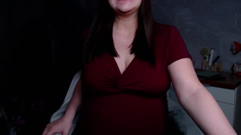 Snapshot of rosenayl chatting on 02-20-26, 10:10 Rina online show from 02-20-26, 10:10