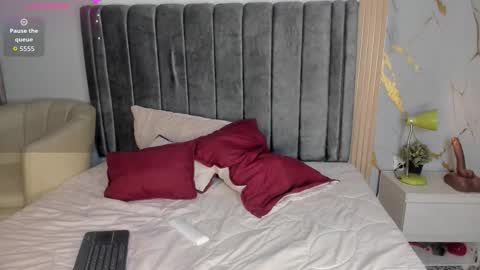   online show from 10-16-25, 06:25