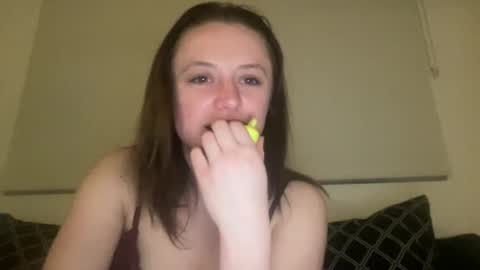 Snapshot of rosewater861 chatting on 03-05-25, 03:29 not your average online show from 03-05-25, 03:29