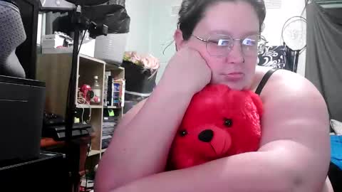 Snapshot of rosey231357695 chatting on 09-09-25, 09:20 Rosey online show from 09-09-25, 09:20