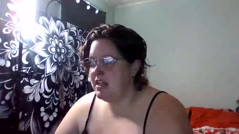 Snapshot of rosey231357695 chatting on 09-18-25, 01:40 Rosey online show from 09-18-25, 01:40