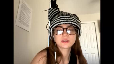 Snapshot of roseyla1 chatting on 02-02-26, 02:49 roseyla1 online show from 02-02-26, 02:49