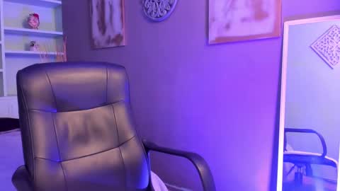 rosie_jhons online show from 01-31-25, 04:14