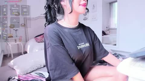 Snapshot of rosie_se chatting on 01-13-25, 06:27 Rosieeee  online show from 01-13-25, 06:27