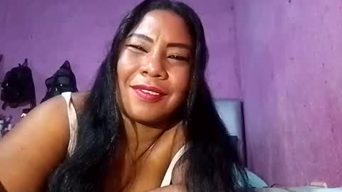 Snapshot of rosmerynava chatting on 01-14-25, 04:04 rosmerynavarro online show from 01-14-25, 04:04