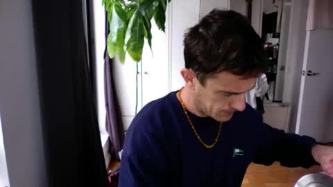 RossCollab online show from 11-12-25, 03:01