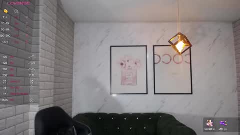 Snapshot of rosse_jeane_v chatting on 02-18-25, 01:00 rosse jeane v online show from 02-18-25, 01:00