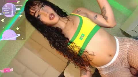 Snapshot of rosselfinoll chatting on 02-22-25, 12:40 Rossel online show from 02-22-25, 12:40