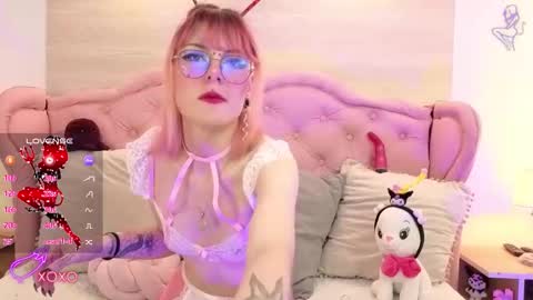 Snapshot of rossiie_hunt_ chatting on 11-11-25, 05:57 rossiie_hunt_ online show from 11-11-25, 05:57