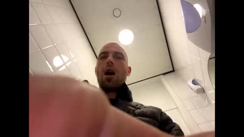 rotteei1 online show from 10-13-25, 11:21