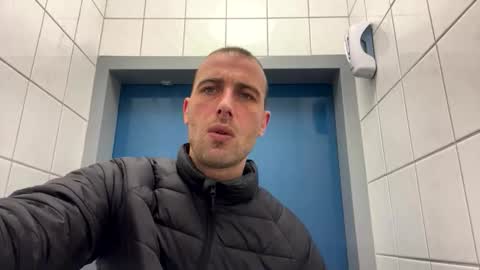 rotteei1 online show from 11-25-25, 10:04