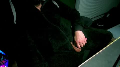 Luke online show from 02-21-25, 07:23