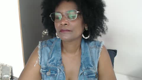 luxa online show from 02-08-25, 03:42