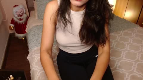 Rouss marie henao  online show from 12-24-24, 01:28