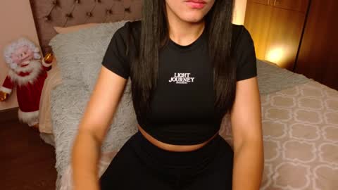 Rouss marie henao  online show from 01-02-25, 10:55