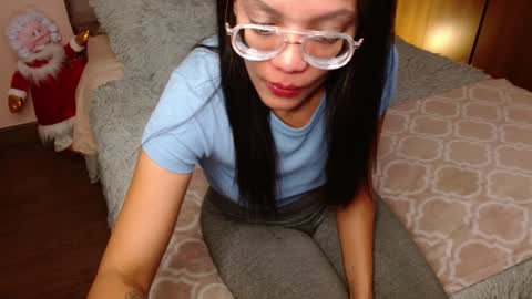Rouss marie henao  online show from 01-04-25, 05:27