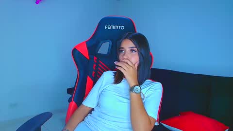 rousse_violet online show from 09-09-25, 11:15