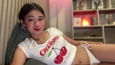 Snapshot of roweena_rodrigo69x chatting on 06-16-26, 03:47 roweena online show from 06-16-26, 03:47